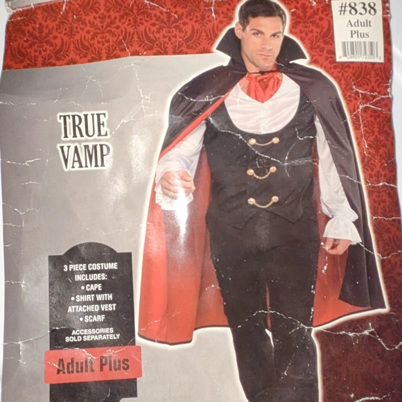 Adult Vampire Costume - Picture 4 of 4